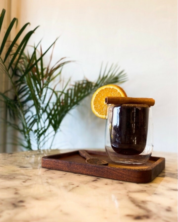 holyshotcoffee's tweet photo. Did you know that we serve non-alcoholic mulled wine? 🍷✨
.
.
.
.
.
.
#mulledwine #nonalcoholic #sober #festive #christmasdrink #winter #eastlondon #shoreditch #coffee #specialtycoffee #independentcoffeeshop #holyshot #holyshotcoffee #coffeeshop #coffeegram #coffeelove #londo… https://t.co/aERdbrbLA9