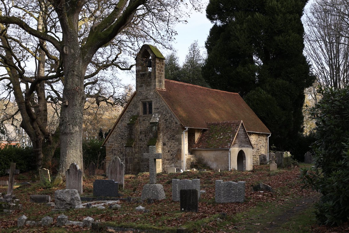 suerob50's tweet photo. Had an excursion to the far west of Sussex today. I’d wanted to visit this redundant chapel for a couple of years. Glad to make it at last. #TuxlithChapel #Milland #WestSussex #Sussex https://t.co/aV12AtSf1m https://t.co/BCBH76Sqpv