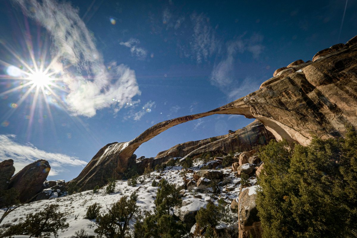 UtahIsAwesome's tweet photo. It's finally snowing in Utah! ❄
Who thinks it's about time? 🙌
#archesnationalpark #visitutah #utahisawesome #utah #rockformations #rei1440project https://t.co/FJrtq5dQM6