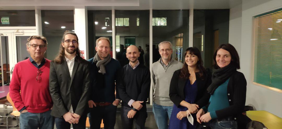 S_D_Vincent's tweet photo. Félicitations Dr. HISLER! @DevStem_Igbmc @IGBMC https://t.co/4ACJ42va3B