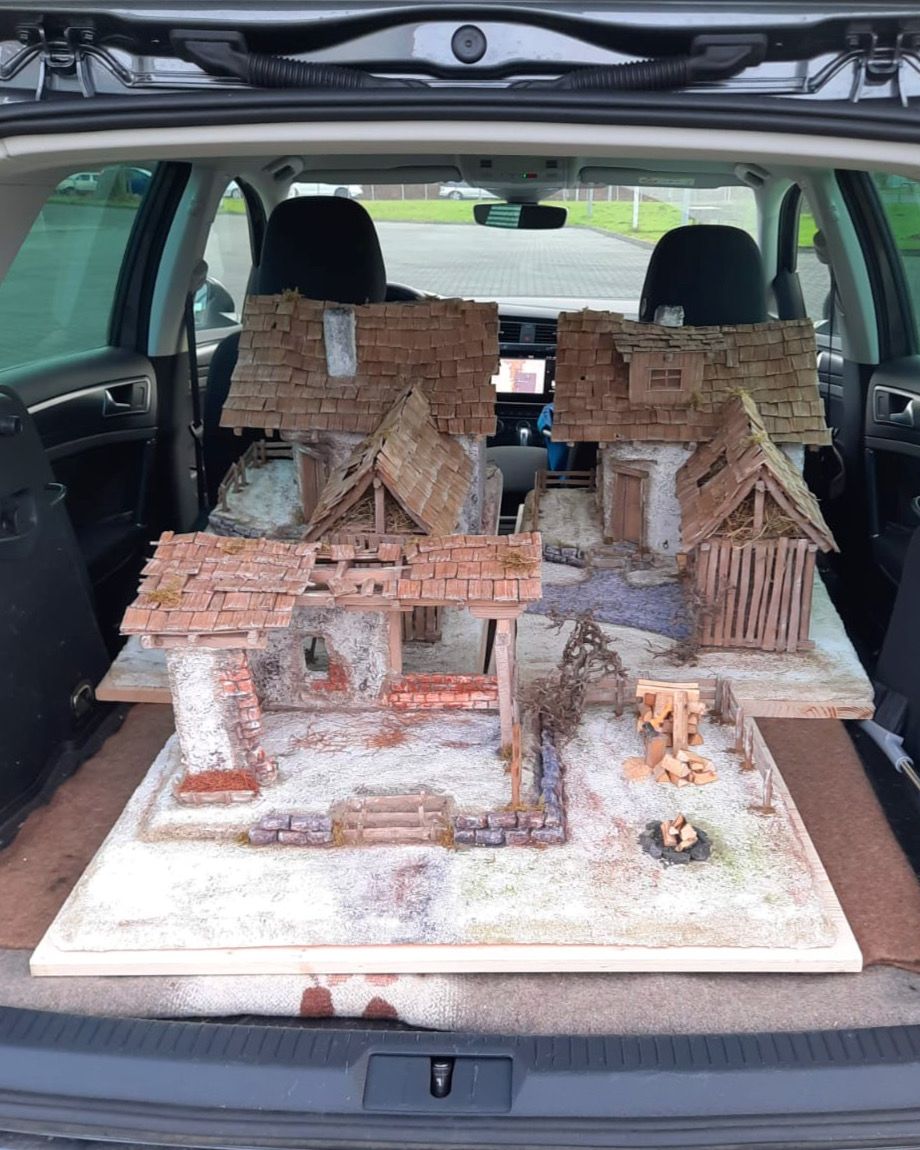 Heute war es soweit:
Ich durfte meine selbstgebauten #Weihnachtskrippen nach #Bad_Vilbel, #Frankfurt und #Linsengericht liefern.
Ich wünsche meinen Kunden viele besinnliche Stunden.

#Vogelsberger #Krippenbauer in #Herbstein #Vogelsbergkreis #Krippe #Holz #Kunsthandwerk