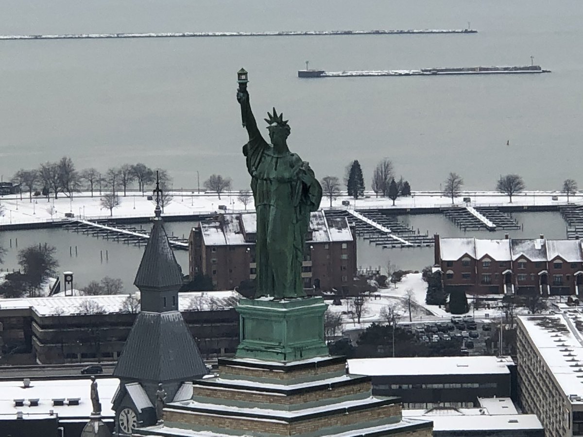 thenikrivers's tweet photo. View from the top. My office has a better view than yours today. #WBUF #Buffalo #Radio https://t.co/uzWjzc7D8K