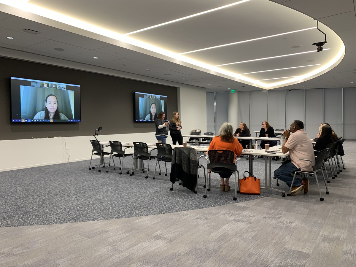 BridgingApps's tweet photo. The BridgingApps Team @eastersealshou, @JohnTorousMD and @ericajcamacho at the Division of Digital Psychiatry at @Bidmchealth held its second Digital Navigator Training session. 
https://t.co/o9hL526rmh https://t.co/BpULMxzIot