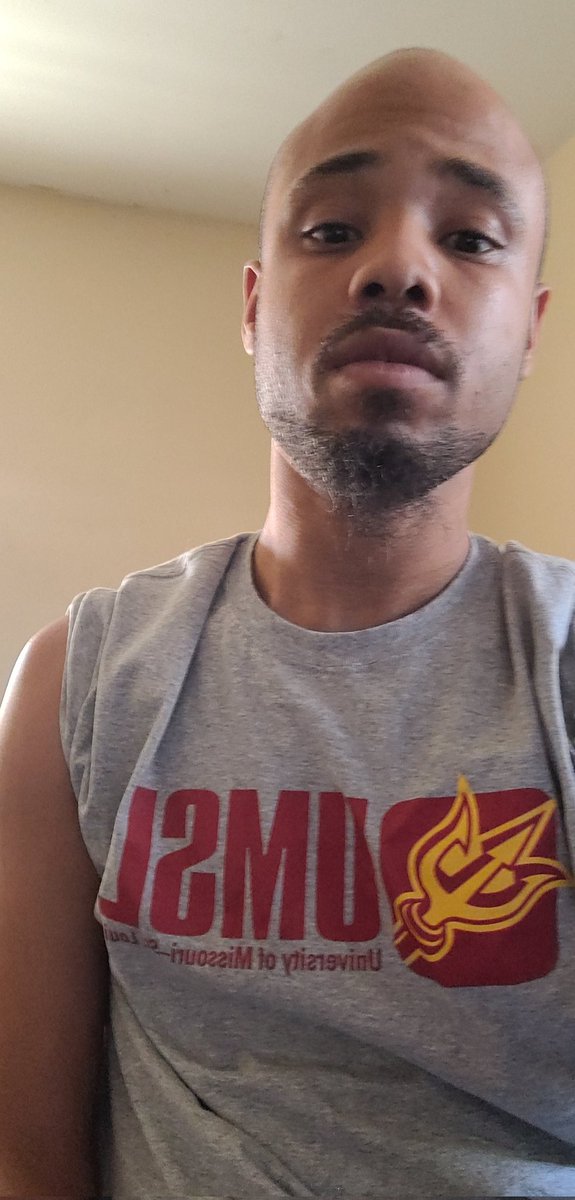 Datmusicaldude's tweet photo. #schoolbound https://t.co/FEQd2FQq9Z