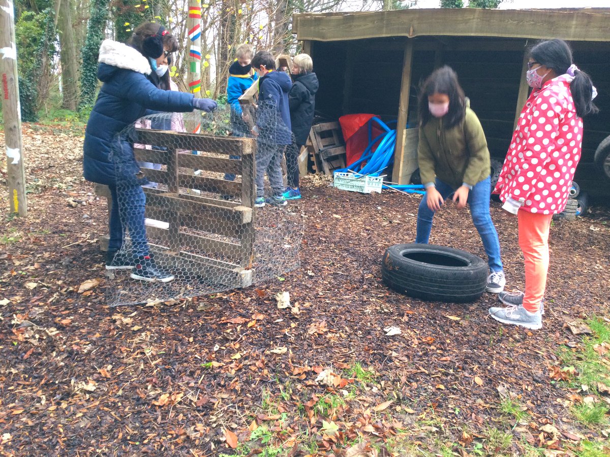 Esther O'Connor tweet media