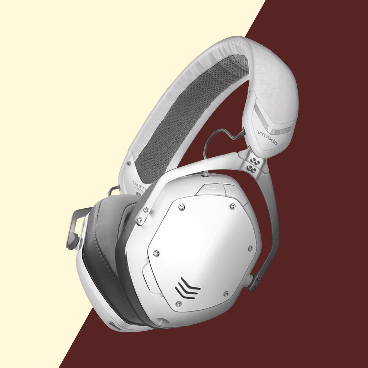 Ever noticed how sharp Crossfade 2 Wireless Codex Edition looks in Matte White? Now you have. Deep dive into this luscious Bluetooth goodness now to benefit from our best price yet while stocks last 💯 🔥 🎧: v-moda.com/ExperienceMore