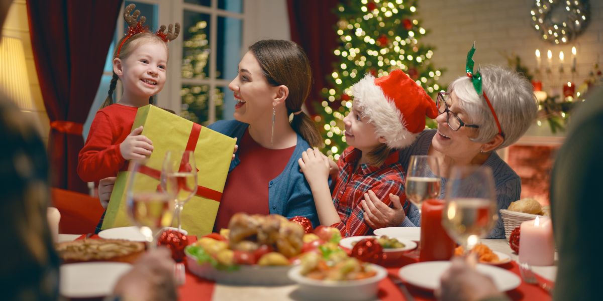 4 Holiday Home Heating Tips for December vlnk.io/30gcvAQ