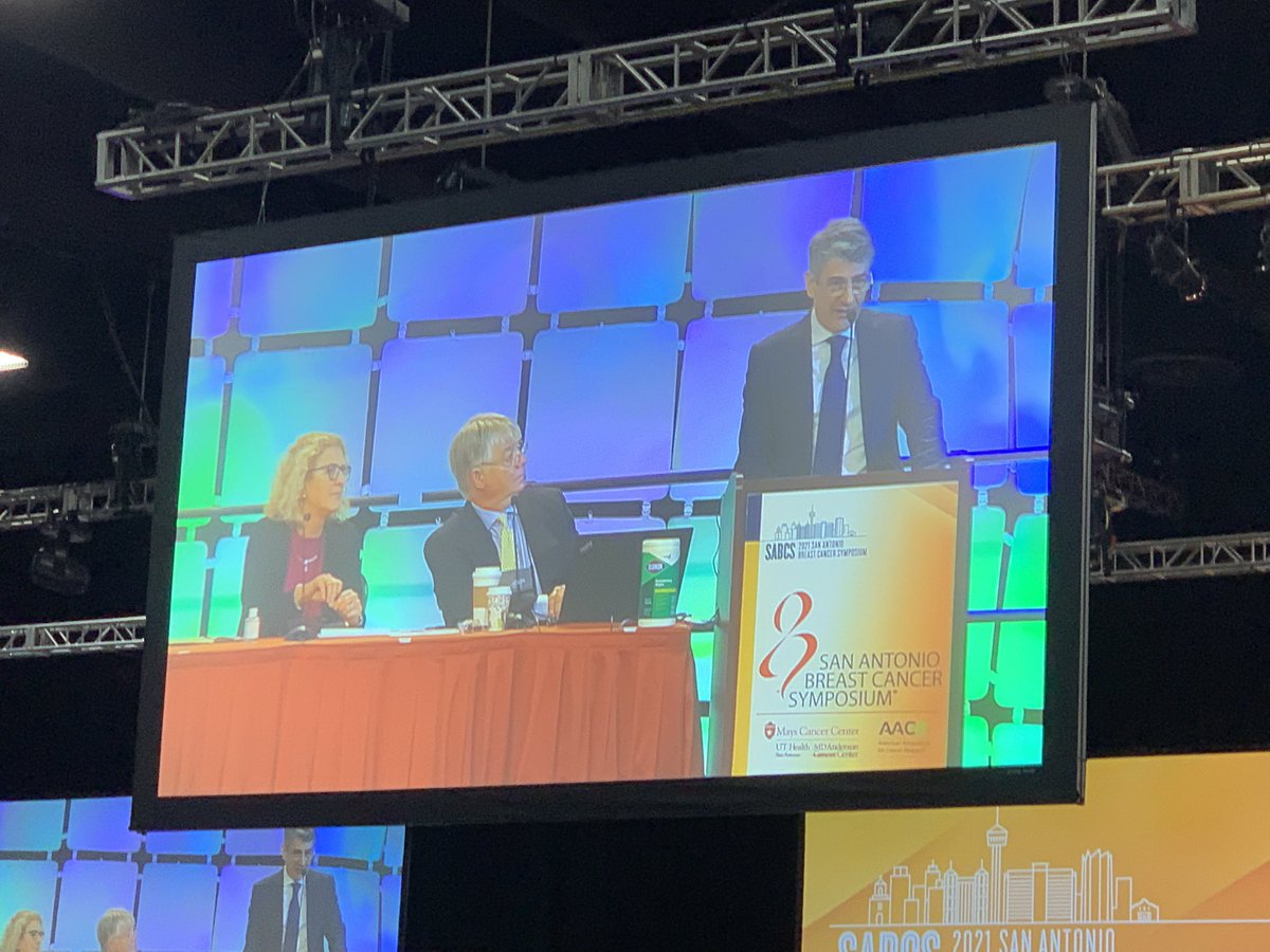 antoniomarraMD's tweet photo. Very interesting results of the 🇮🇹 BioItaLEE study by @BianchiniGP @SABCSSanAntonio
🩸 ctDNA clearance: ⬇️ risk of progression
Could we use ctDNA monitoring not only for prognostic, but also to detect emerging targetable mutations and switch treatment accordingly? #SABCS21 https://t.co/NBr2R5pG9g