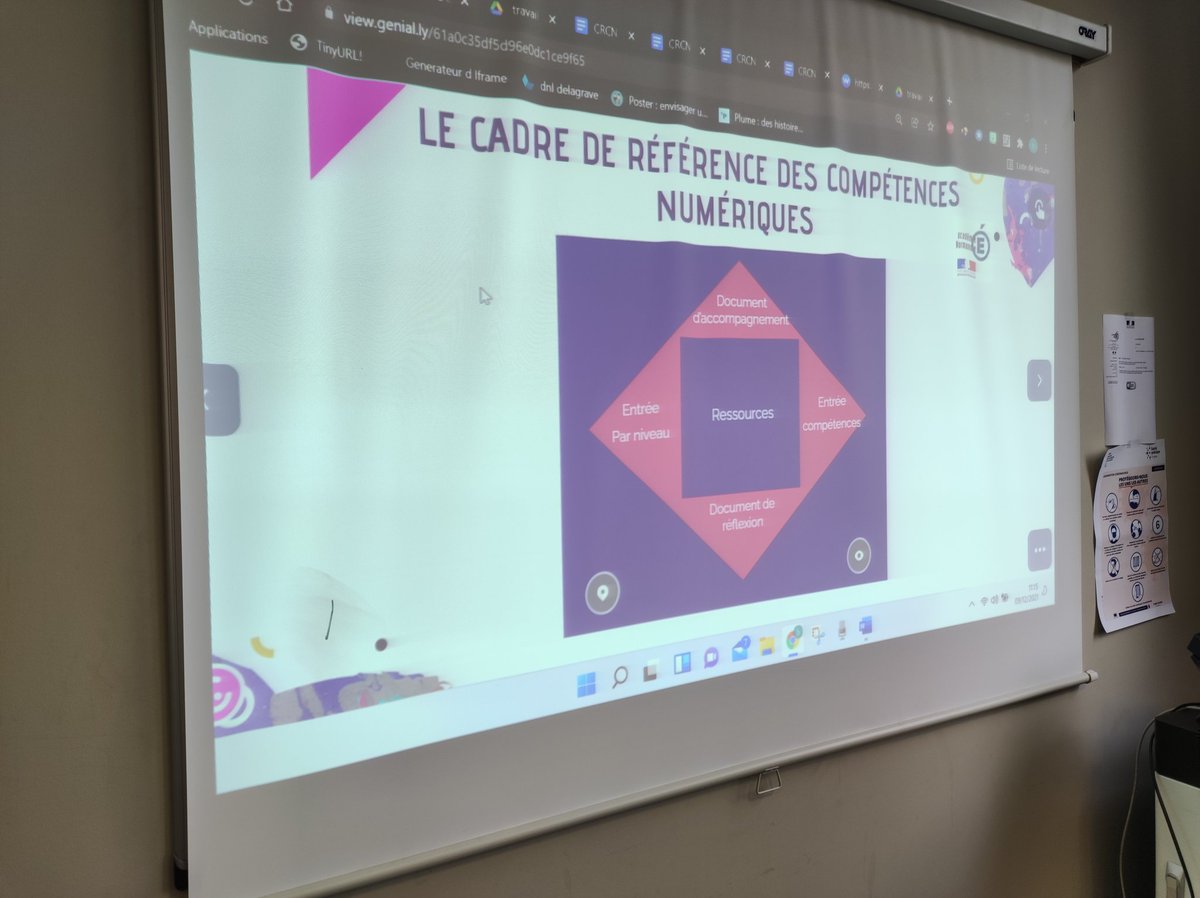 bertrandremi2's tweet photo. Moment de formation autour du #numerique et ses enjeux pédagogiques, didactiques, réglementaires et éthiques pour les #fstg #caplp de @ac_normandie
Réflexion autour du #crcn, #pix, #ent et autres outils
@DraneNormandie https://t.co/XxVZo0YATV