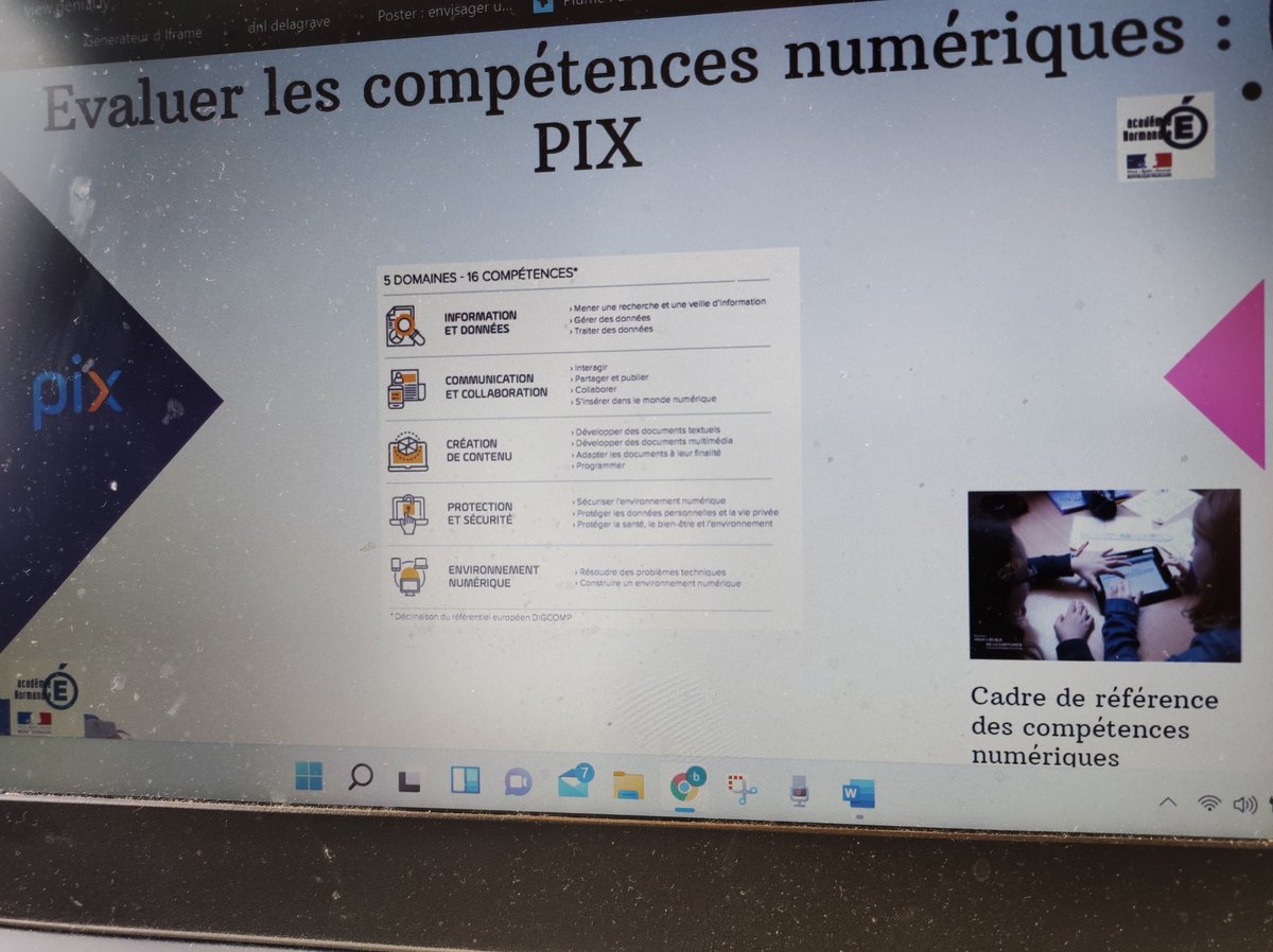 bertrandremi2's tweet photo. Moment de formation autour du #numerique et ses enjeux pédagogiques, didactiques, réglementaires et éthiques pour les #fstg #caplp de @ac_normandie
Réflexion autour du #crcn, #pix, #ent et autres outils
@DraneNormandie https://t.co/XxVZo0YATV