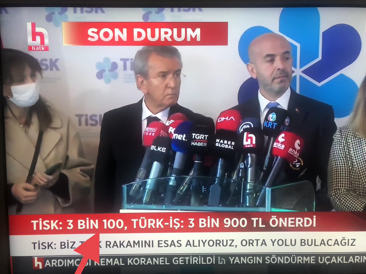 Eskiden sendikalar işçinin destekçisi hak savunucusuydu. Şimdi işverenle ortak kendi payına düşenin peşinde koşan baronlar haline geldi..! 

 #İhanetDeğildeNedir