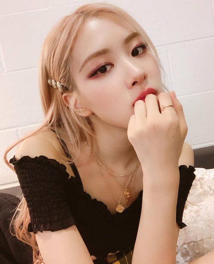 Còn ai không mn ơi, chăm chỉ retweet nhé
I vote #MAMAVOTE #rosé