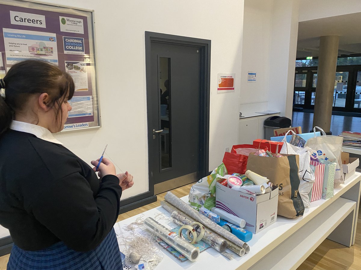 HighfieldLA's tweet photo. We are overwhelmed by our Highfield Helpers commitment to serving #OurBlackpool.  Some have come straight from their drama exam ready to deliver cards in the rain! #LeadingMyCommunity #Service https://t.co/I8xkRNkrZ2