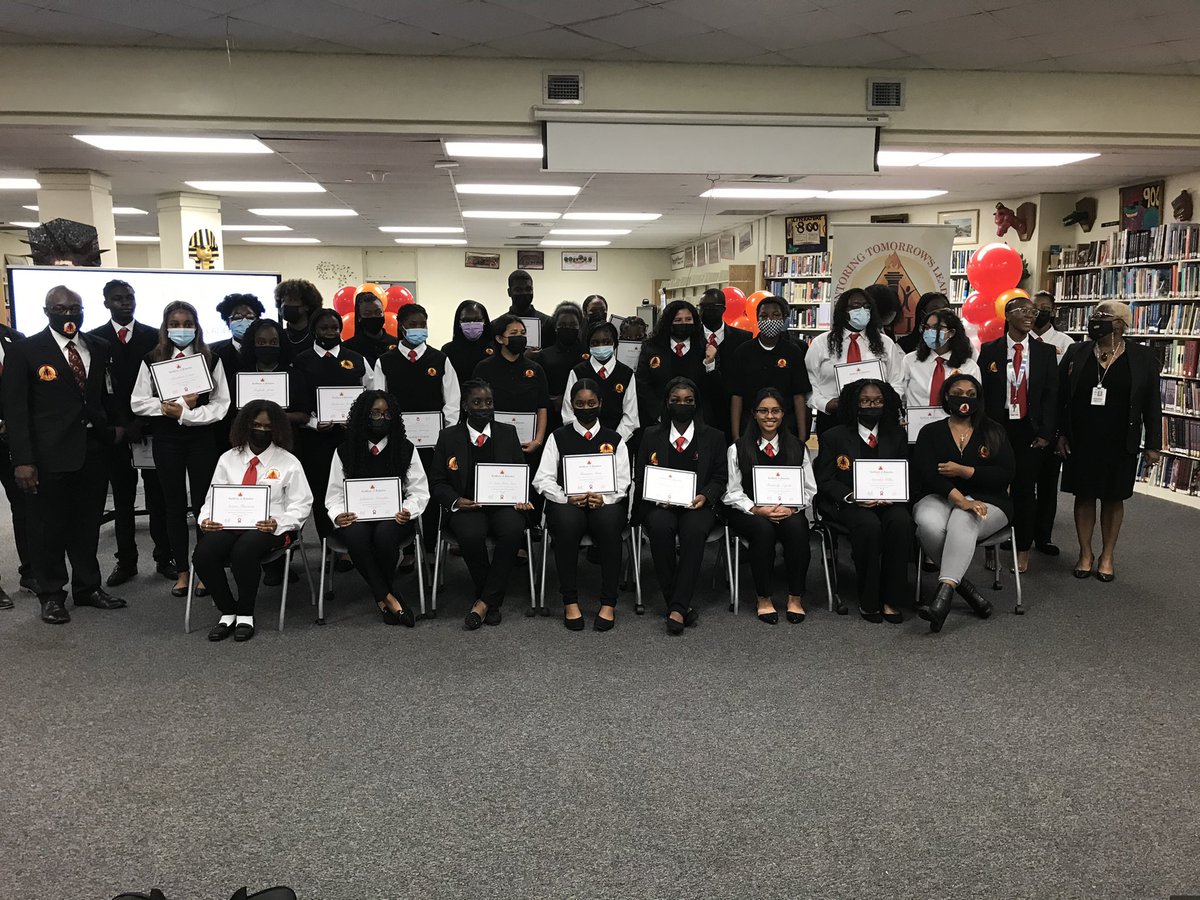 MTLBCPS1's tweet photo. Congratulations to our newly inducted student leaders of MTL at Deerfield Beach High School. @DBHSpathfinder  Greatness is on the horizon!!! @ReverendRos https://t.co/sr15pPl48Y