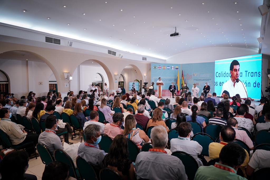 CGR_Colombia's tweet photo. “Necesitamos Entidades completas que puedan satisfacer las necesidades de los colombianos”: Contralor Felipe Córdoba (@pipecordoba) en el IV #ConversatorioInternacional y VIII #ConversatorioNacional https://t.co/6zHmgVxEG4