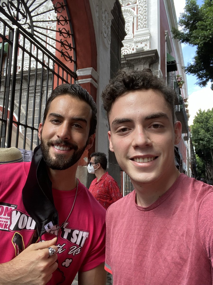 BCuesy's tweet photo. Verdaderamente Papi Ro me voló la peluzcaaaaa @robertocarlomx 
Admiro cañooon tu talento!! 🤩👏🏻 #LMD4 #LMD4final ❤️‍🔥 https://t.co/tcX9wCV6lw