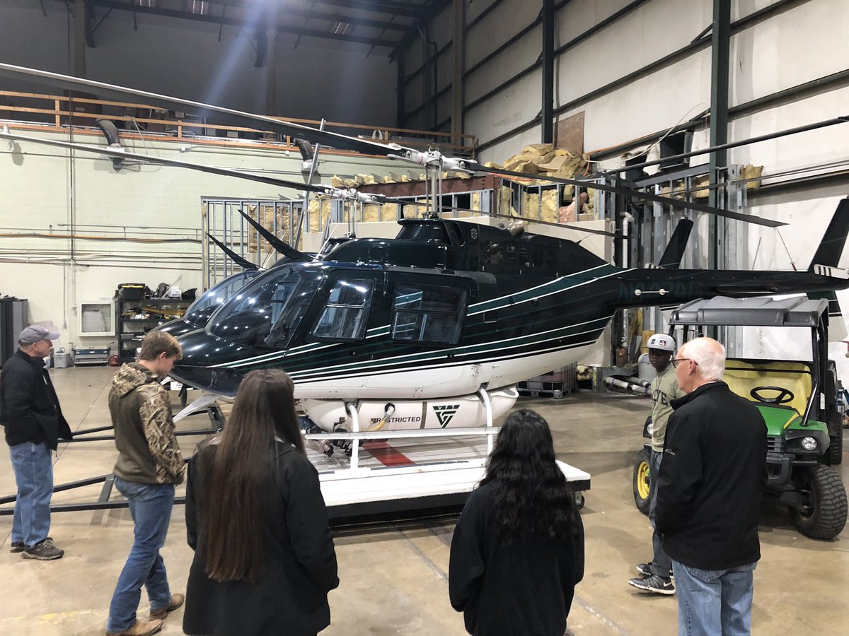 AerospaceGtc's tweet photo. @AerospaceGtc students had the opportunity to visit the Greeneville Municipal Airport! There, students learned about FBO capabilities, were introduced to MEDEVAC operations, and toured a private jet! @GreeneTechCtr @GreenevilleCity @GreeneCoSch @GreenevilleTown https://t.co/jFrhVzUFwR