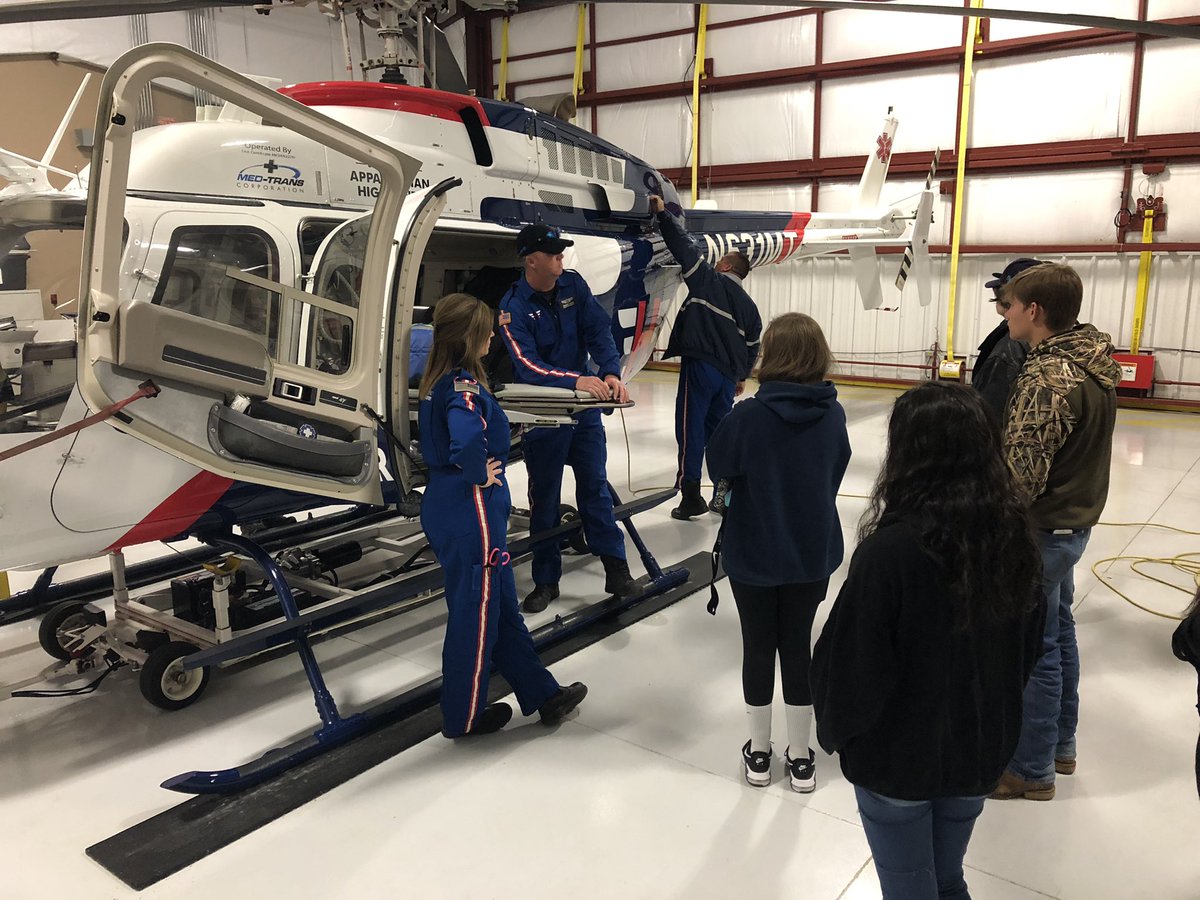 AerospaceGtc's tweet photo. @AerospaceGtc students had the opportunity to visit the Greeneville Municipal Airport! There, students learned about FBO capabilities, were introduced to MEDEVAC operations, and toured a private jet! @GreeneTechCtr @GreenevilleCity @GreeneCoSch @GreenevilleTown https://t.co/jFrhVzUFwR