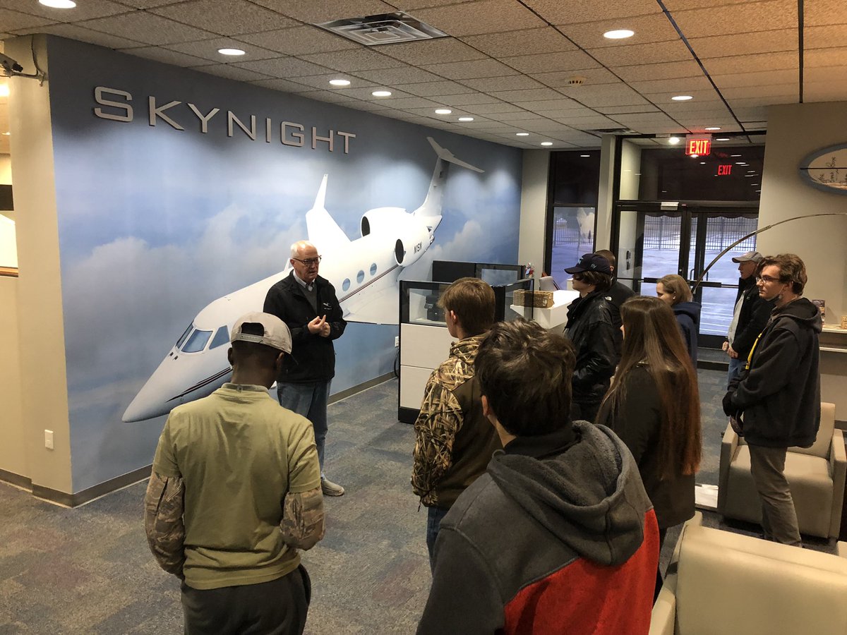 AerospaceGtc's tweet photo. @AerospaceGtc students had the opportunity to visit the Greeneville Municipal Airport! There, students learned about FBO capabilities, were introduced to MEDEVAC operations, and toured a private jet! @GreeneTechCtr @GreenevilleCity @GreeneCoSch @GreenevilleTown https://t.co/jFrhVzUFwR