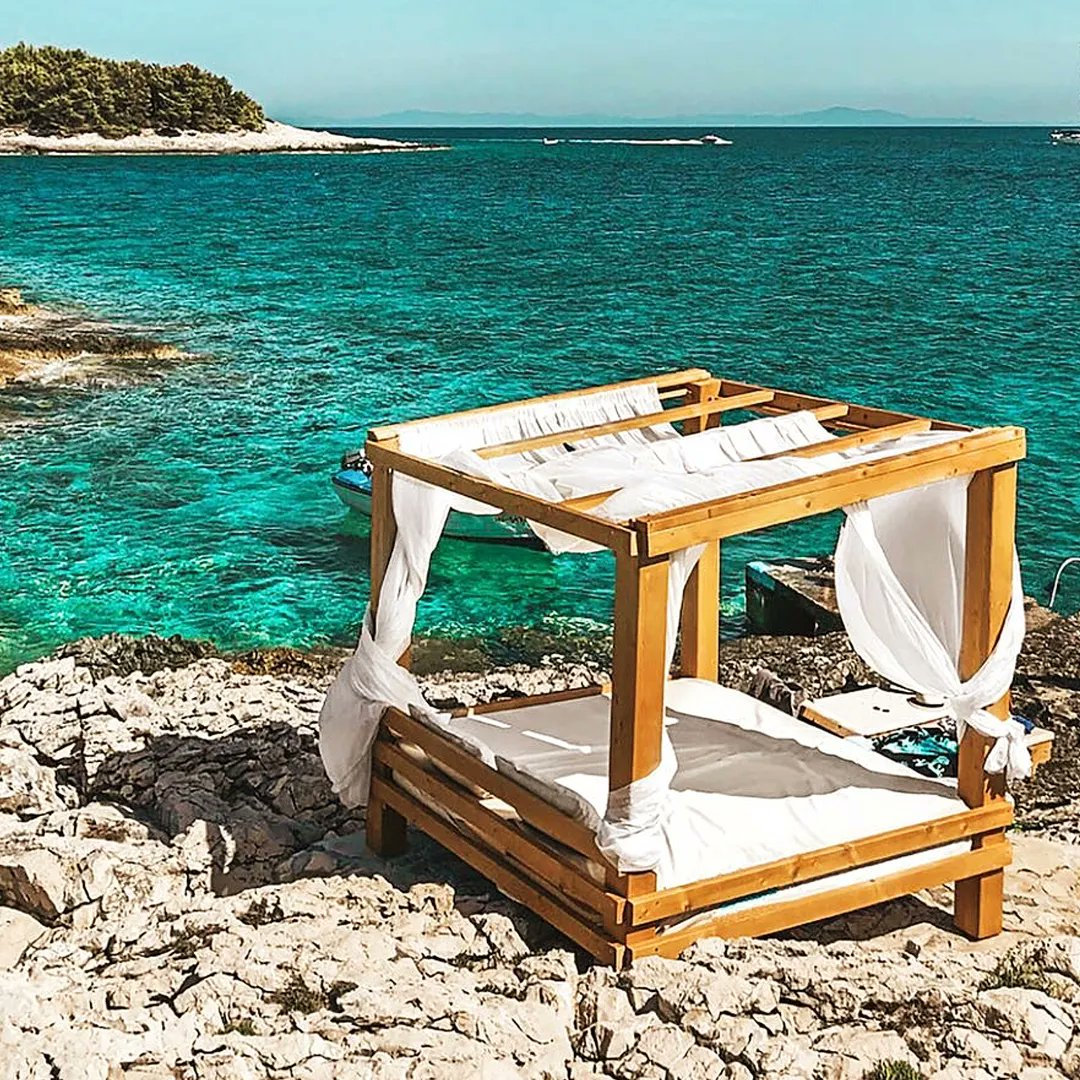 WarmThings's tweet photo. Mentally, we are here.🌊☀️

Tag someone you'd love to snuggle up with to this view!

#photography #beautiful https://t.co/wmQULBKbsZ