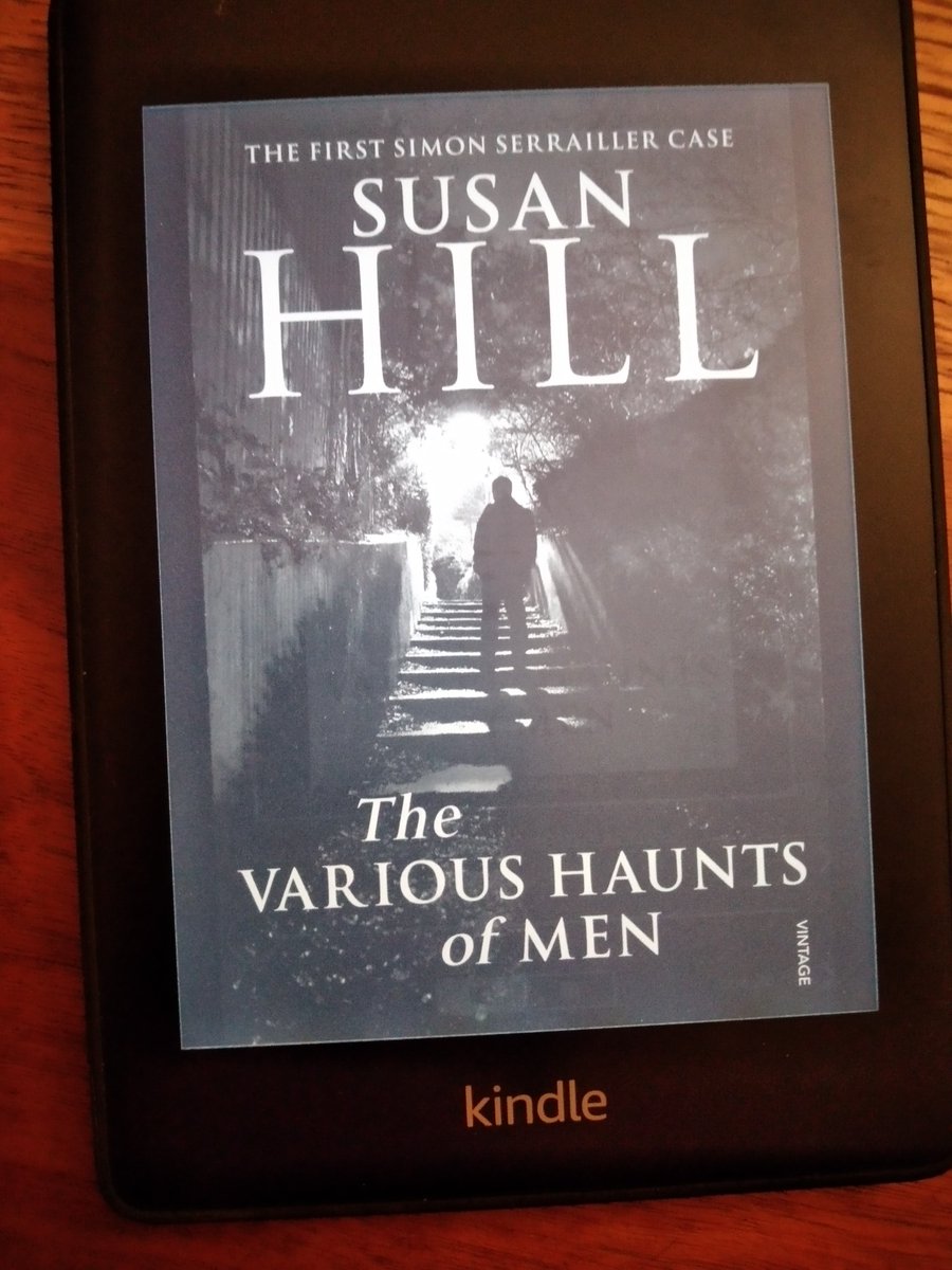 ElizabethMerry1's tweet photo. So, I figured out why I don't like this book - there are too many subplots and secondary characters - so the book has no skeleton, no central spine. It wobbles here and there. Each bit is interesting but there's no cohesion. #reivews #readingcommunity #thrillers #polliceprocedure https://t.co/vsl5qsdjnH