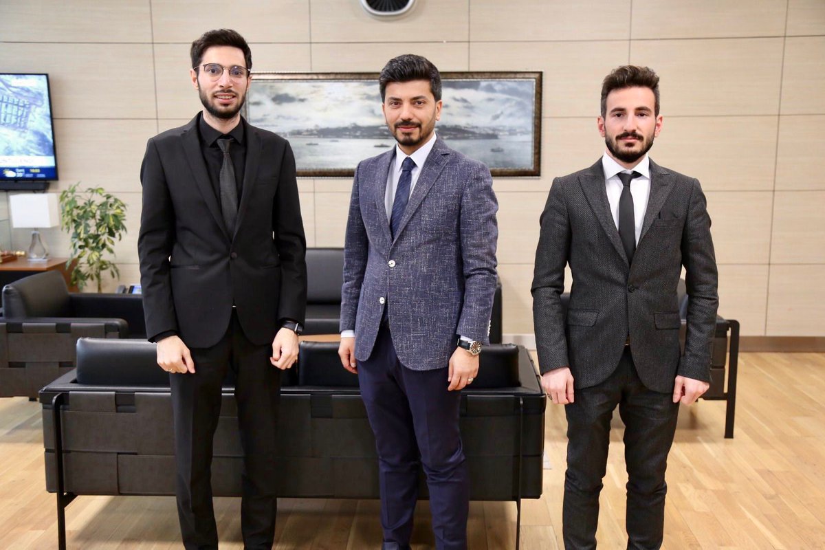 tuiddernegi's tweet image. Gençlik Hizmetleri Genel Müdürü Emre Topoğlu Beyefendiyi makamında ziyaret ettik. Gençlik buluşmamız hakkında istişarelerde bulunduk ve davetiyesini takdim ettik.
#tuid #ilahiyat
