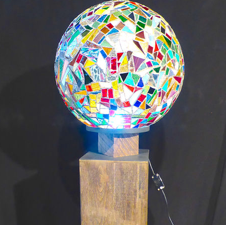 AmandarinDesign's tweet photo. Stained glass globe lamp.

https://t.co/1M5jVTV8cv

@amandarin.design https://t.co/FpqaBUwoyY