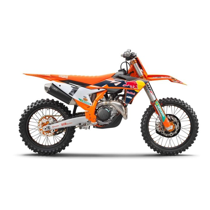 Harness the same competitive advantage as Red Bull KTM Factory Racing's heroes with the all-new KTM 450 SX-F FACTORY EDITION and KTM 250 SX-F FACTORY EDITION.