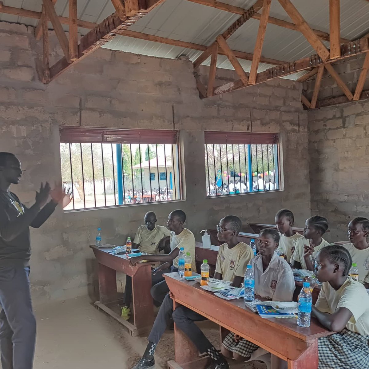 WritersWriting2's tweet photo. Day One 
Student Writing Competition 
Elite High School
@USAIDSouthSudan
@USAIDAfrica
@USAIDEastAfrica 

#SSOT https://t.co/P7BXXhSv8d