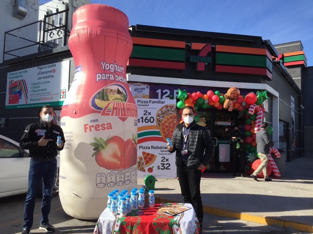 ChilchotaMx's tweet photo. Activación y degustación en 7 Eleven, en Abasolo y Donato Guerra, Torreón, Coah.
Donde las personas pudieron disfrutar de nuestro delicioso Yoghurt Natural Vidaplus.
#quesoschilchota #elquesodemexico #calidad #degustacion #yoghurt #vidaplus https://t.co/0H0uzEhOEk