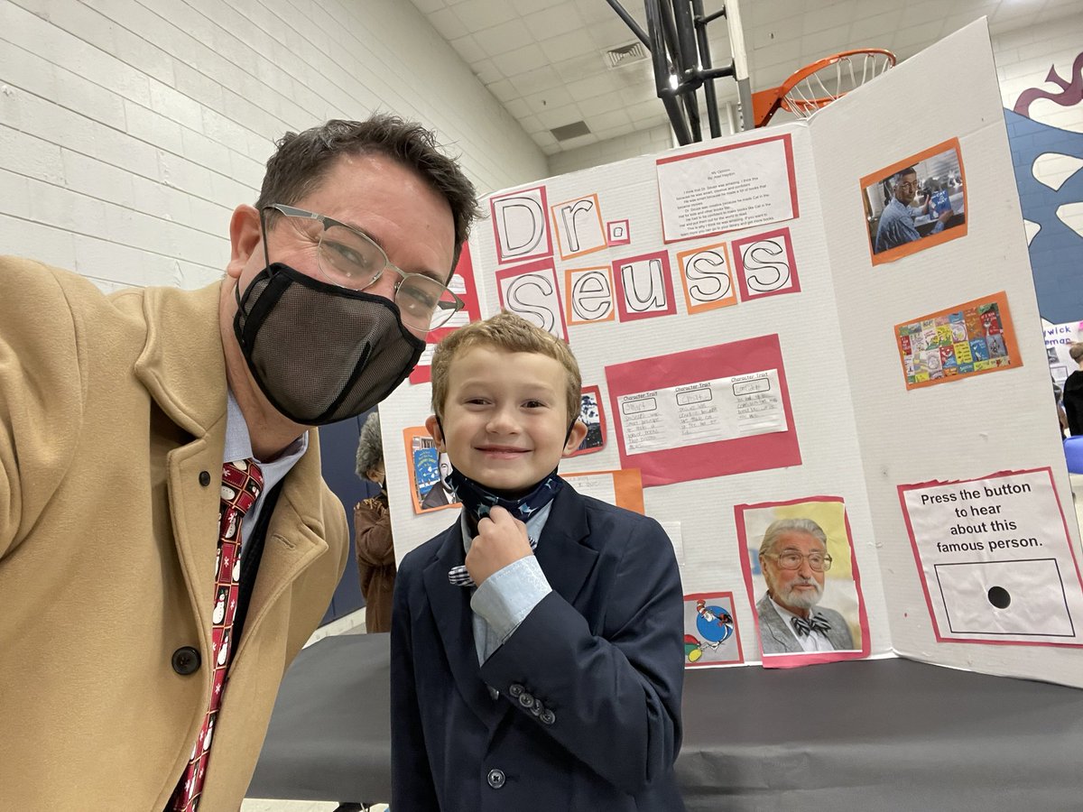 JohnR_Leeper's tweet photo. @heritage_elem I loved learning about Betsy Ross from Ms. Burke!  Such a powerful voice and strong eye contact for a second grader! Skills that can personally grow on were demonstrated. Exhibitions of Student Learning deepen what kiddos know and share!   #IL3 #EffectiveCommunicator https://t.co/DfWVbhSLZv