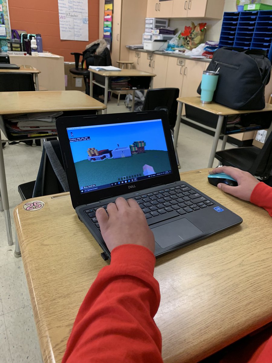 gwgthunder's tweet photo. Powerful, inspiring, dedicated. These are three words to describe our GWG Team this year. Check out our progress so far!  GAME ON!👾🎮🕹
@brendasherry @kbbeutler @KatPapulkas @Dell @intel @MissDawson33 @gangl_miss @stjthunder #girlswhogame https://t.co/WIhdCmkHRc