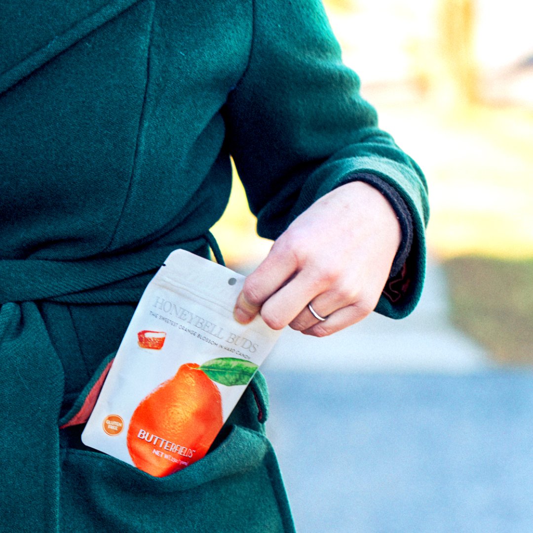 Pocket-sized and the perfect stow-away for a delicious afternoon pick-me-up!  What's your favorite way to enjoy Butterfields Candy Buds?
.
.
.
.
.
.
.
.
.
.
#PeachBuds #butterfieldscandies #holidaygiftideas