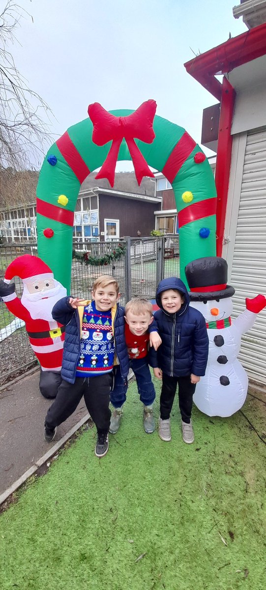 CraigfelenP's tweet photo. We loved the decorations in Winter Wonderland. #cfp34 https://t.co/to8028wpZR