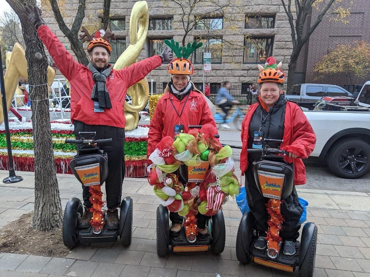 AbsolutelyTours's tweet photo. Holiday Light's Tours are happening now through Christmas!  

Book now- The tours are starting to fill up!  
312-552-5100
https://t.co/iUeOfTltQ7

Get into the spirit this season with our Holiday Lights Segway Tour. https://t.co/2ExClz4EGg