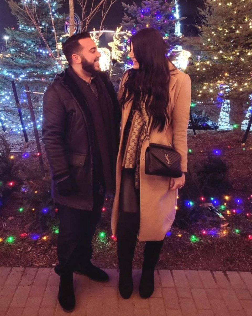 MatthewAblakan's tweet photo. Who is ready for Christmas?! 🎄 Sara &amp; I sure are!
There are so many beautiful Markets &amp; Festivals that happen all over the city during this time. What are some of your favourites?We're always searching for more! https://t.co/0ioaifJRjL