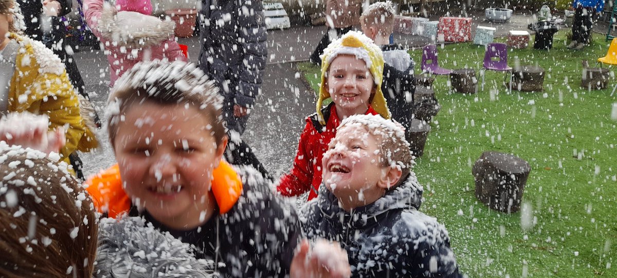 CraigfelenP's tweet photo. The final surprise was it SNOWED I Craigfelen! #cfp34 https://t.co/d7sLqn00gk