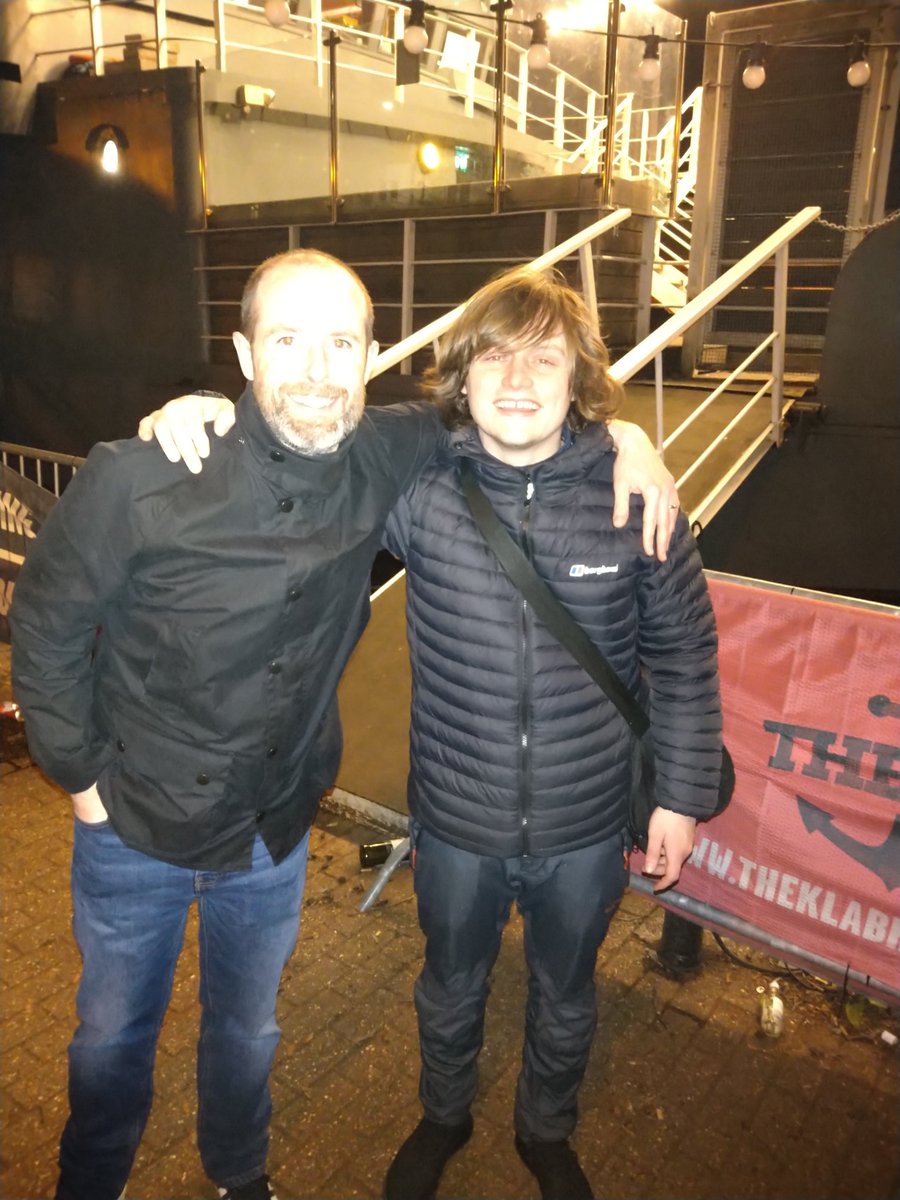 robswindon's tweet photo. @JamieWebster94 @dan_freakbeat What a gig that was boss 👍 https://t.co/RPwEVD4LkN