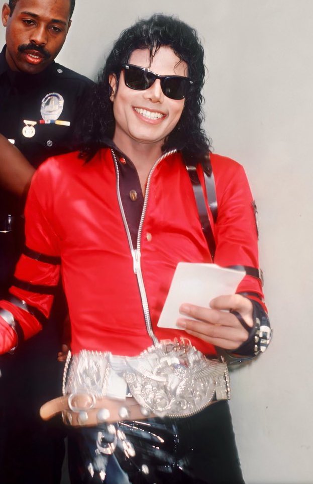 MJCloseUp's tweet photo. https://t.co/Heu8JpUXEK