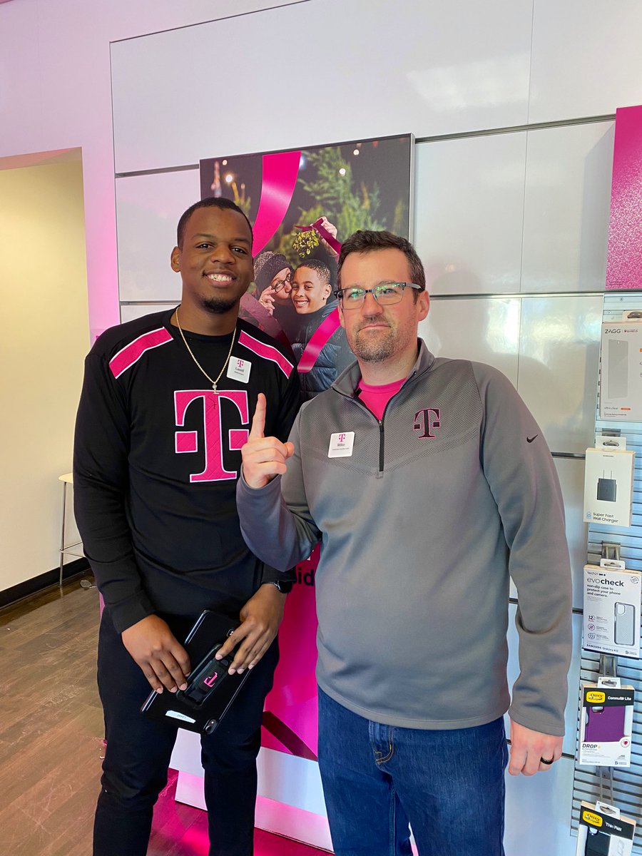 🗣Appreciation post!🎉🎉🎉🎉Lavell Williams crushed November finishing #1 in RI for select success at 97% on wait for it….64 opportunities! Thank you for all you do for your team and customers Lavell! <a href="/NELoyaltyTeam/">New England Guardians</a> <a href="/wwhiteheadiii/">Will Whitehead</a> <a href="/kmimoso/">Kevin Mimoso</a> <a href="/ScotOrlowski/">Scot Orlowski</a>