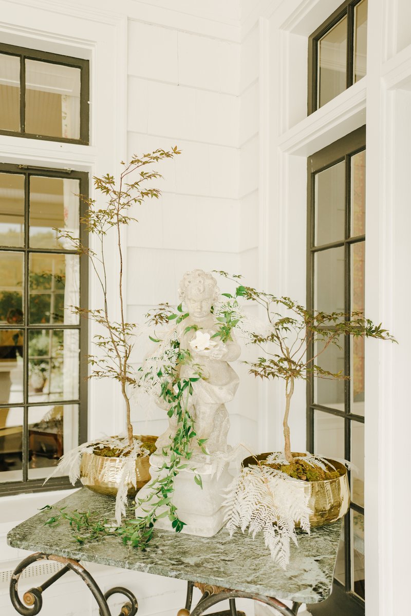 rustywright_'s tweet photo. Wedding flowers. A series. https://t.co/oMXq3jm4Fk