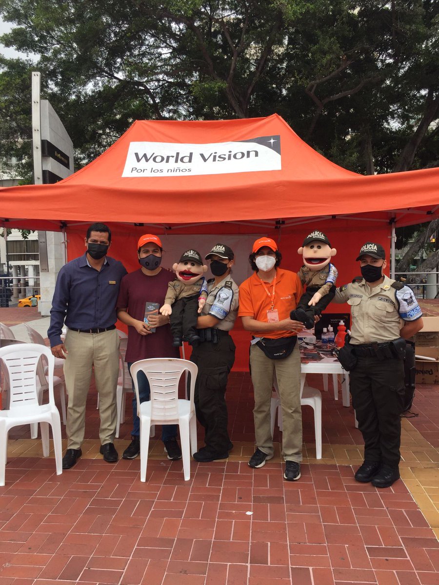 worldvisionec's tweet photo. En el Día de los Derechos Humanos, que se celebra el 10 de diciembre, el Consejo Cantonal de Protección Integral de Derechos de Guayaquil junto a la Defensoría del Pueblo desarrollan la Feria de Servicios de Derechos Humanos https://t.co/9wAs9SwKLa