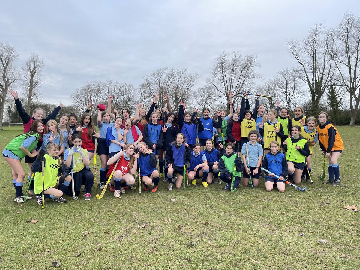 A great afternoon for Year 8 and 9 interhouse hockey and rugby 🏑 🏉