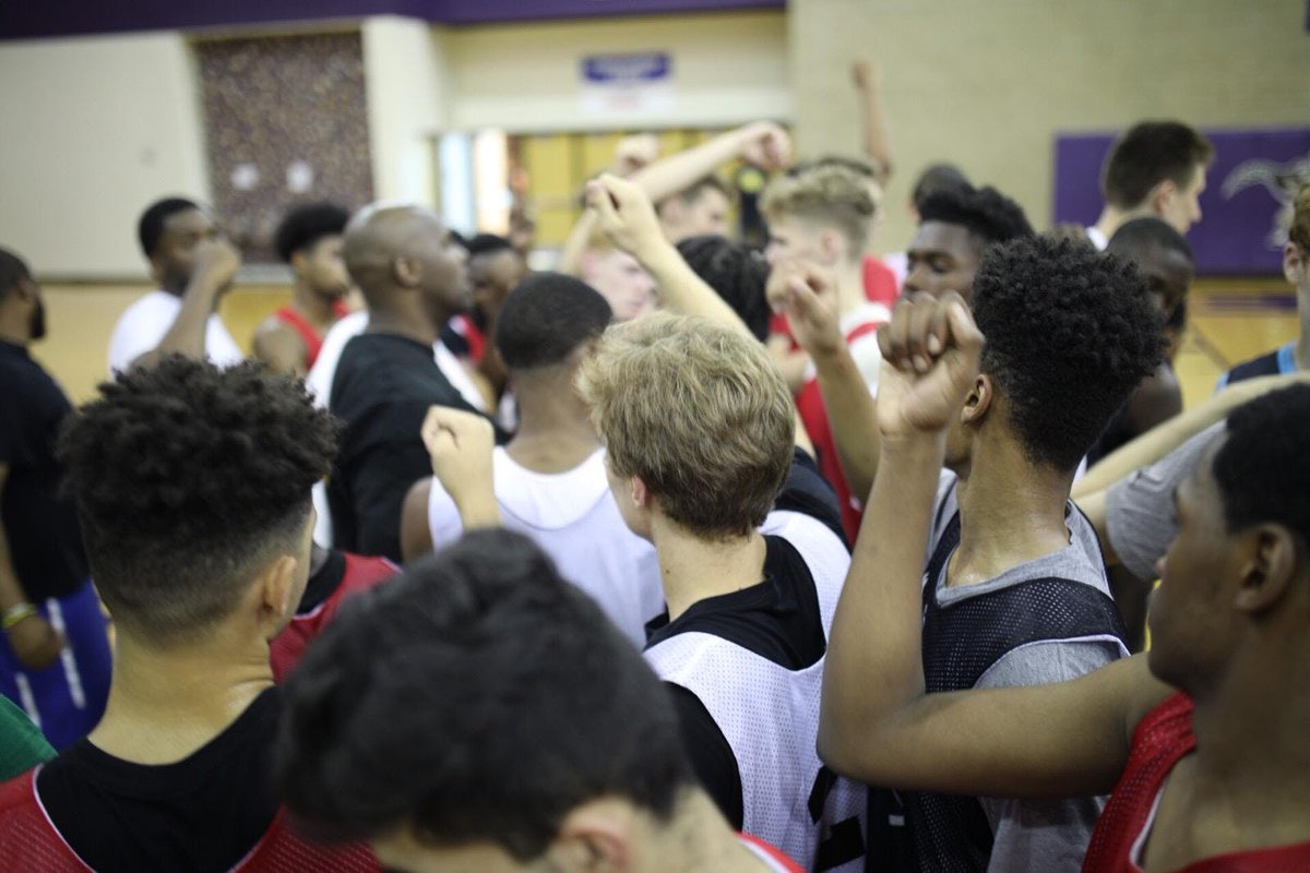 CoachODriven's tweet photo. Soft launch last night was 🔥🔥🔥
Great session! Thank U to those who have joined!

🗓*TONIGHT*: YSN Village will be moderated by Reggie Butler @Fullcourtvision 

📍Topic: A few weeks into hoop season. Are you finding your role?

Anyone who's heard Reggie knows how he gets down! https://t.co/3yTXxd5key