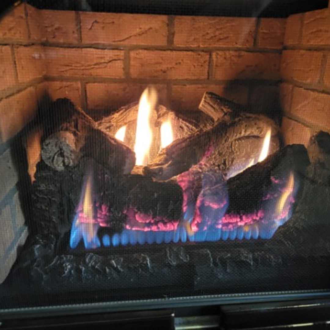 HugYourHome's tweet photo. Check out this beautiful gas stove that one of our technician installed earlier this week! Check the last photo to see what it originally looked like. 👀👌🔥 https://t.co/0EpzeYCTma
