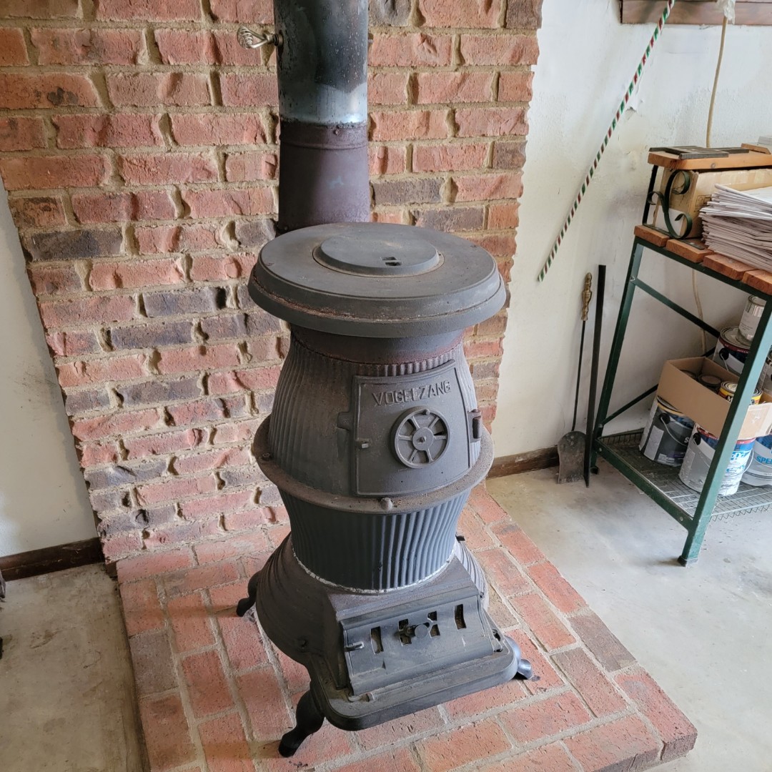 HugYourHome's tweet photo. Check out this beautiful gas stove that one of our technician installed earlier this week! Check the last photo to see what it originally looked like. 👀👌🔥 https://t.co/0EpzeYCTma