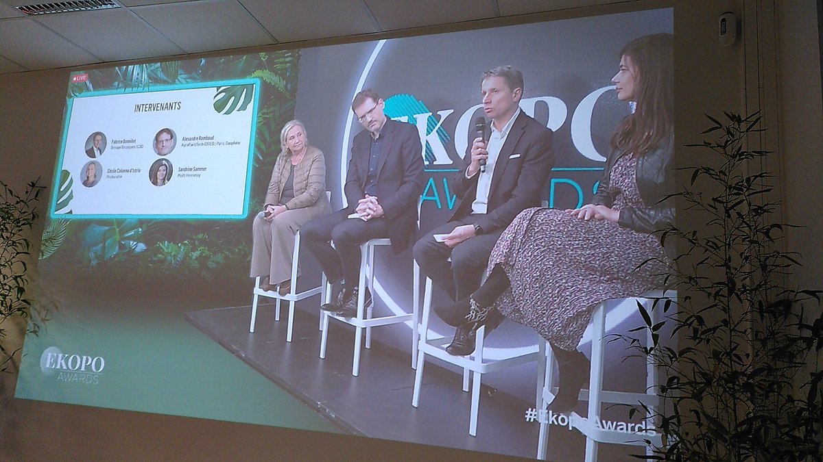 CélinePuffArdichvili (@celinepuffardi) on Twitter photo En direct #EkopoAwards : <a href="/EmilieKovacs/">Emilie Kovacs</a> <a href="/EKOPO_/">EKOPO</a> reçoit Cecile Colonna d'Istria <a href="/PRODURABLE/">Salon PRODURABLE</a> ; <a href="/FBonnifet/">Fabrice Bonnifet</a> <a href="/c3_d/">C3D</a> ; <a href="/SandrineSommer/">Sandrine Sommer</a> <a href="/moet/">Moet & Chandon</a> et Alexandre_Rambaud pour parler de la #valeur dans l'entreprise. Que choisit-on de compter - ou de ne pas compter ? C'est la question centrale En direct #EkopoAwards : <a href="/EmilieKovacs/">Emilie Kovacs</a> <a href="/EKOPO_/">EKOPO</a> reçoit Cecile Colonna d'Istria <a href="/PRODURABLE/">Salon PRODURABLE</a> ; <a href="/FBonnifet/">Fabrice Bonnifet</a> <a href="/c3_d/">C3D</a> ; <a href="/SandrineSommer/">Sandrine Sommer</a> <a href="/moet/">Moet & Chandon</a> et Alexandre_Rambaud pour parler de la #valeur dans l'entreprise. Que choisit-on de compter - ou de ne pas compter ? C'est la question centrale
