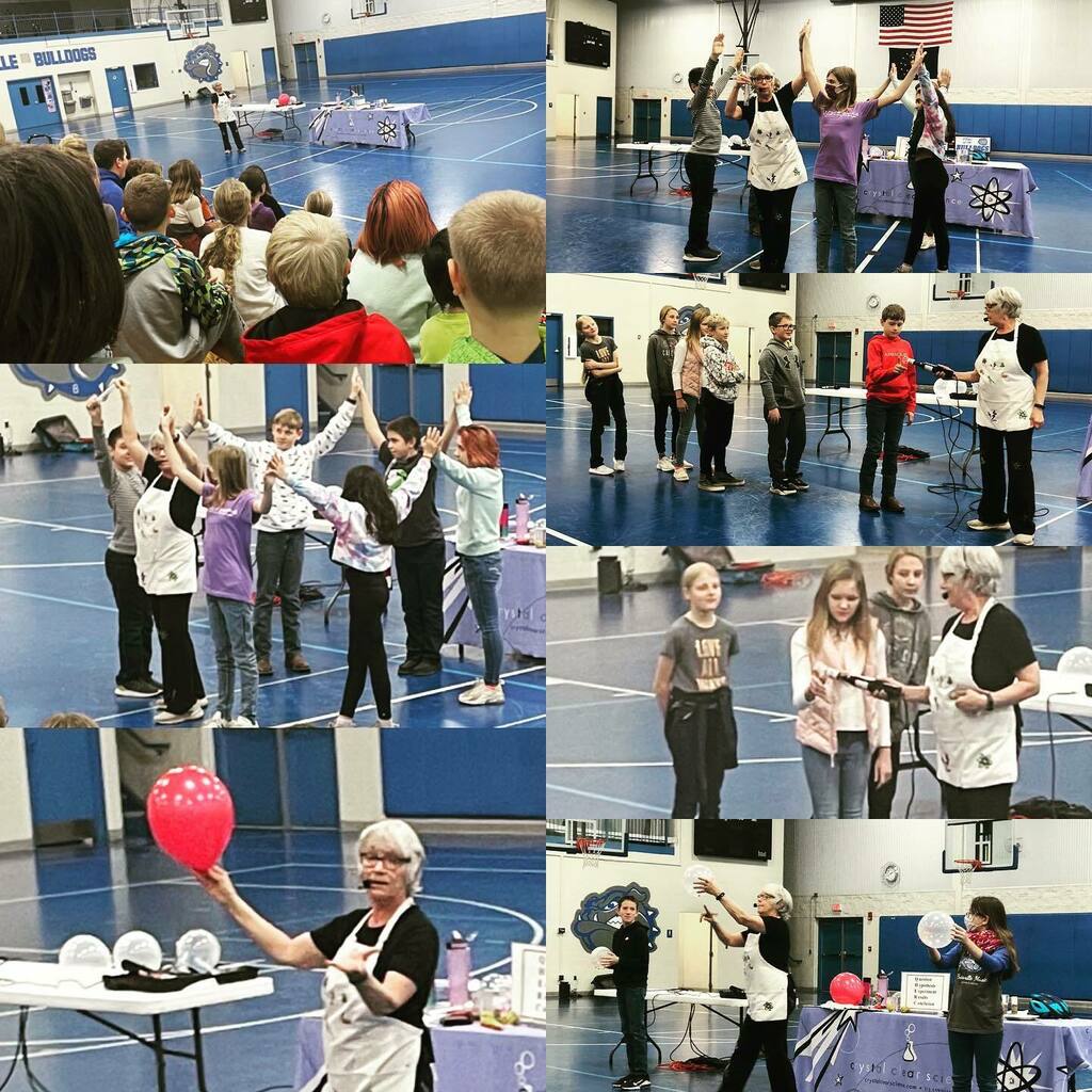 bvillemiddle's tweet photo. BMS 6th graders participated in a Science STEM Convocation by Crystal Clear Science. #crystalclearscience #wackyscience https://t.co/QRtW3Y0xC6 https://t.co/i7kBjcTCDZ