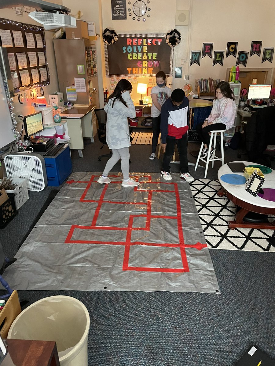 Computational Thinking with Mazes! These 5th graders had a blast.#HourOfCode #GCPride