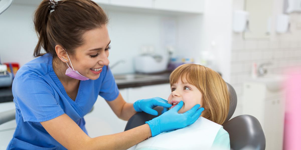 LCPediatricDent's tweet photo. 3 Foods to Avoid After a Teeth Cleaning https://t.co/V7cZyZDFig https://t.co/SI7ihReLc3